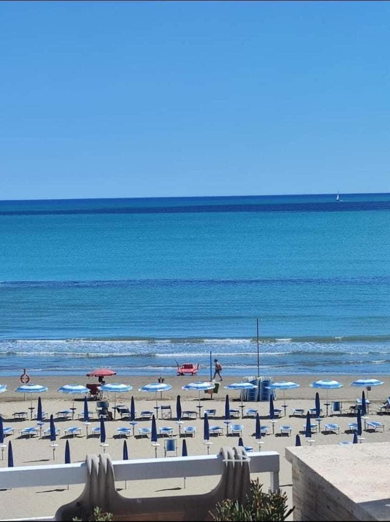 Sinfonia Del Mare Apartment Nettuno Exterior foto