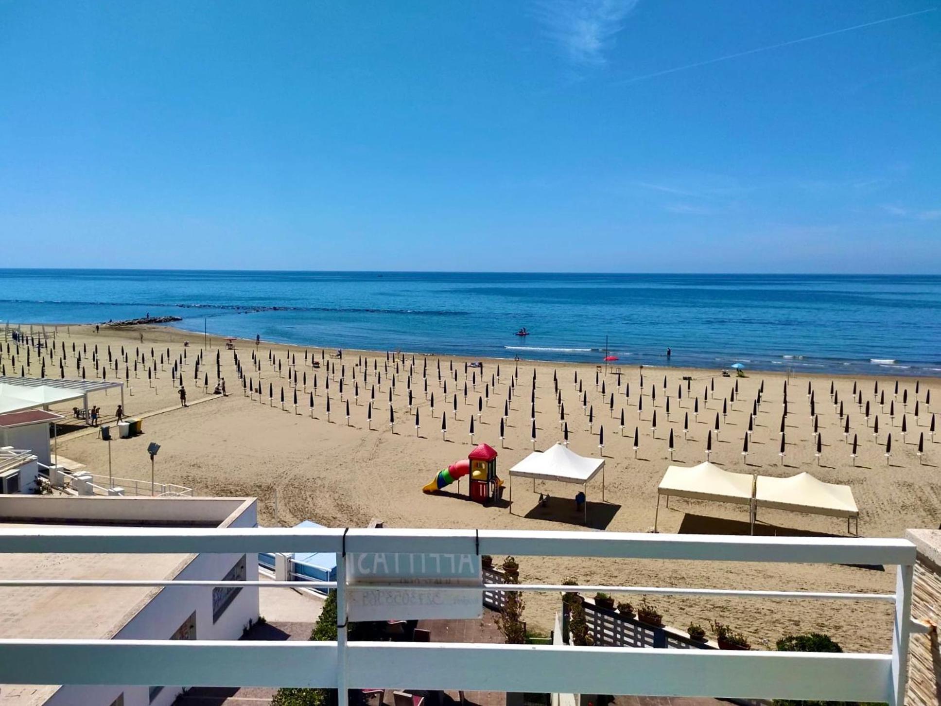 Sinfonia Del Mare Apartment Nettuno Exterior foto