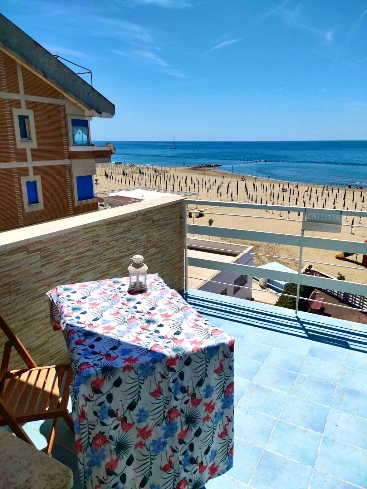 Sinfonia Del Mare Apartment Nettuno Exterior foto